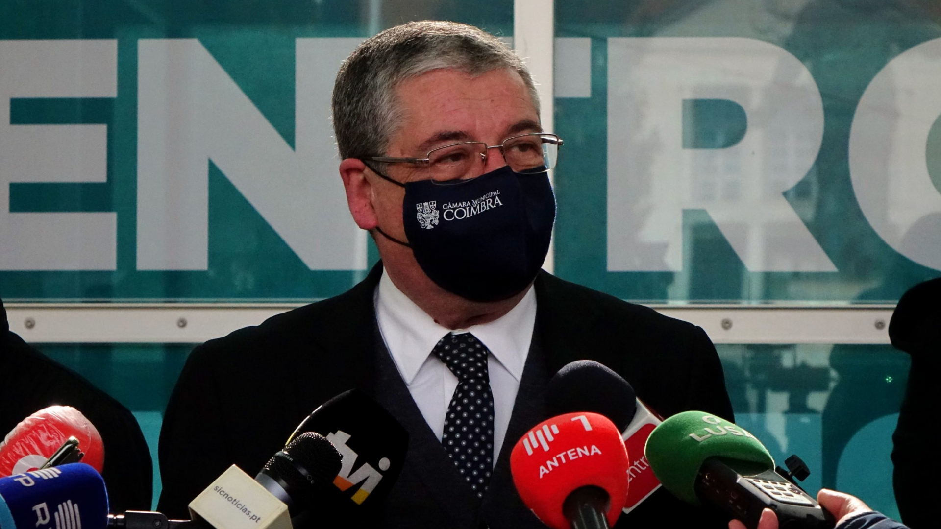 Municípios já gastaram 160M€ mas o essencial é o combate à pandemia