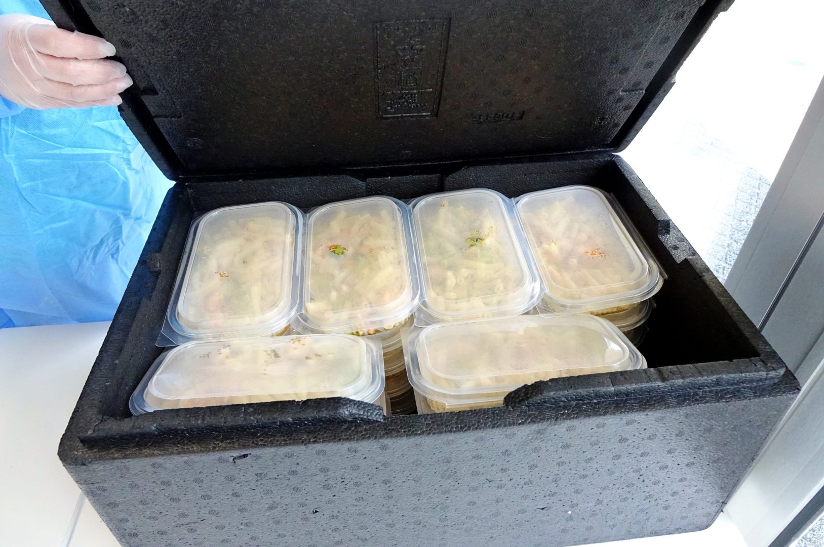 Câmara de Coimbra serve refeições escolares ‘take-away’ nas férias da Páscoa