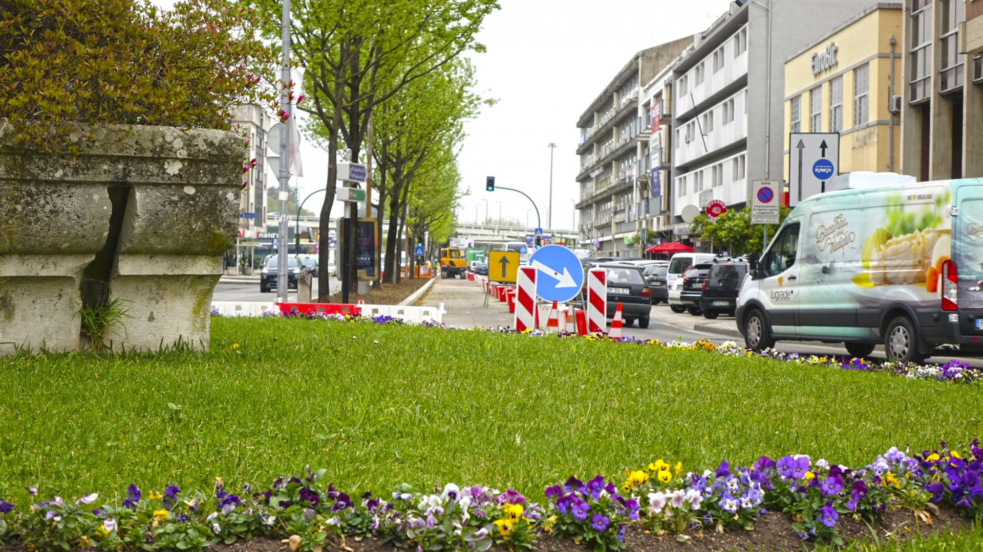 Repavimentação da Av. Fernão de Magalhães vai ser realizada no período noturno a partir de 10 de maio