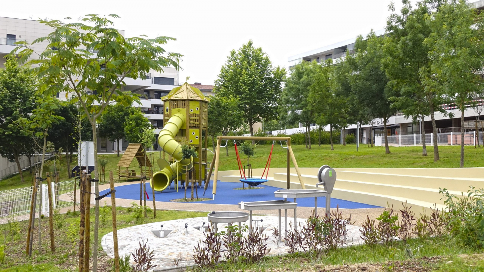 CM Coimbra inaugura quatro novos parques infantis no Dia da Criança