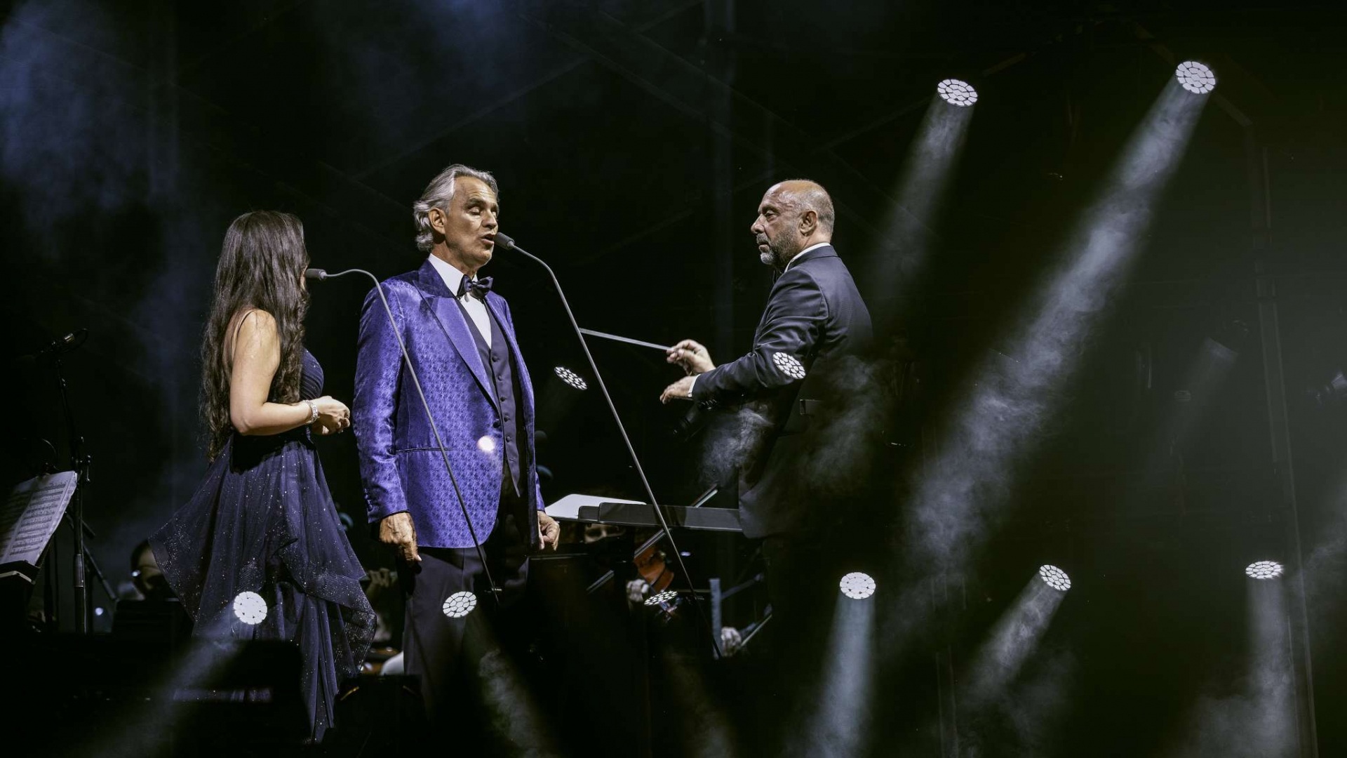 Bocelli canta e encanta no primeiro de dois concertos inéditos em Coimbra