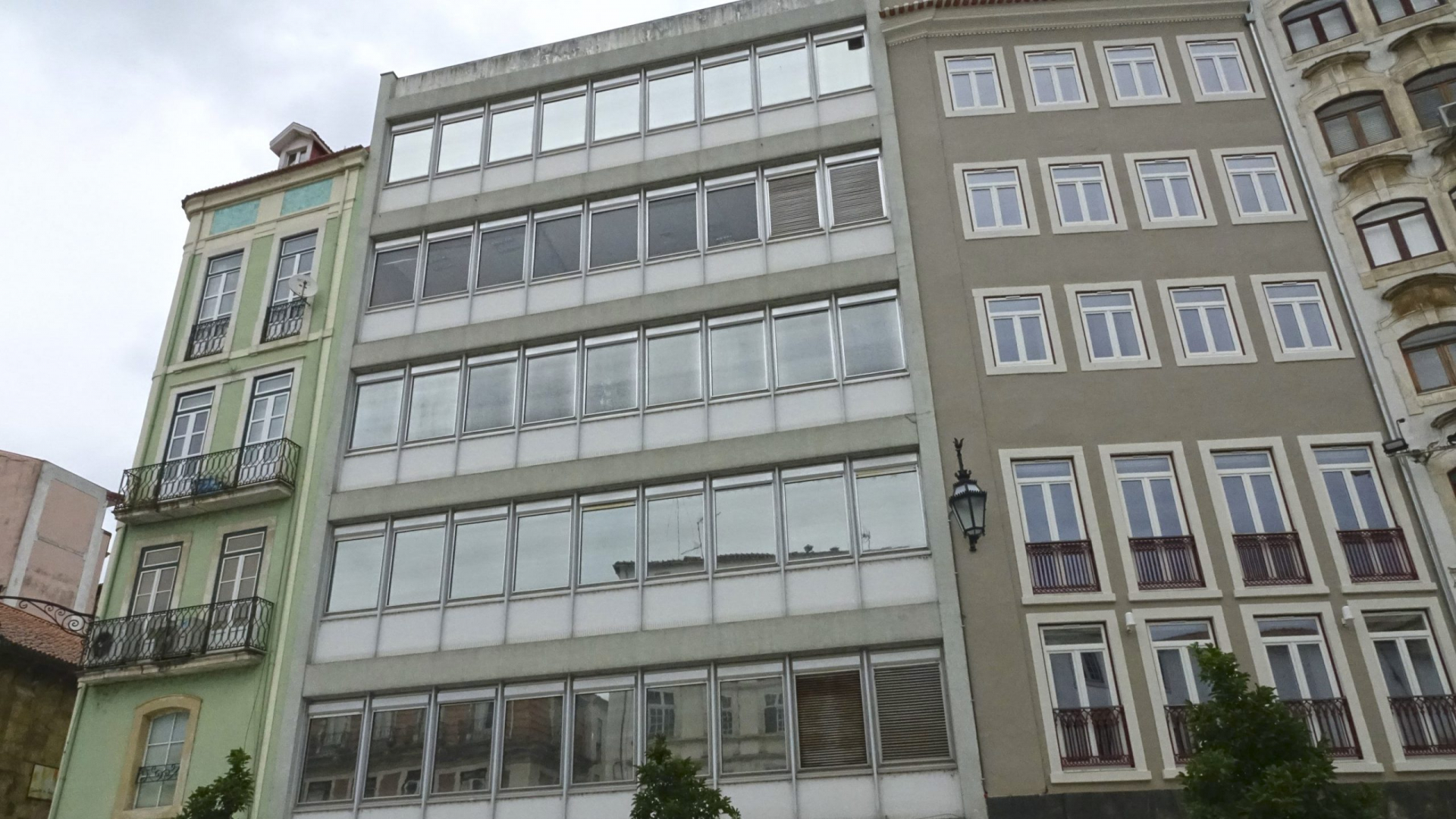 Câmara de Coimbra exerce direito de preferência e vai comprar prédio na Ferreira Borges