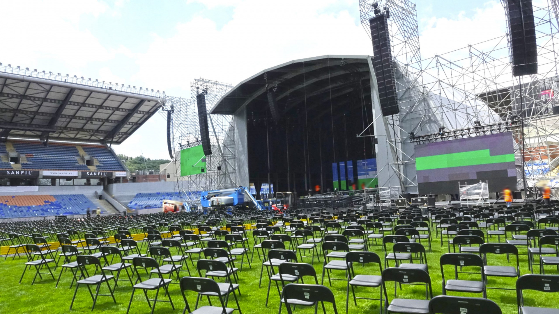 Lotação limitada e esgotada prevista para os dois concertos de Andrea Bocelli em Coimbra. Conheça as alterações de trânsito e SMTUC.