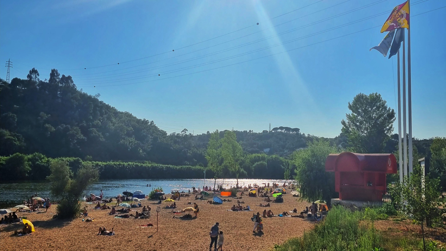 CM Coimbra projeta espaço verde naturalizado entre a praia do Rebolim e a ponte da Portela