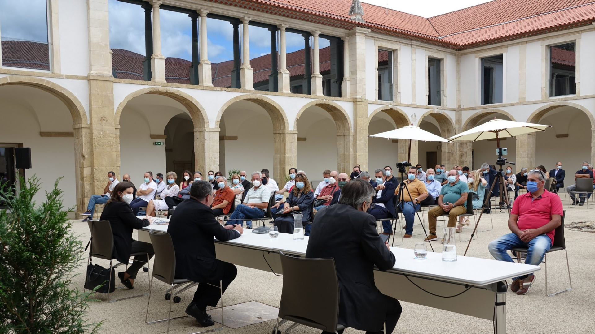 CM Coimbra formaliza apoios de 886.000€ a 132 associações desportivas, culturais e juvenis