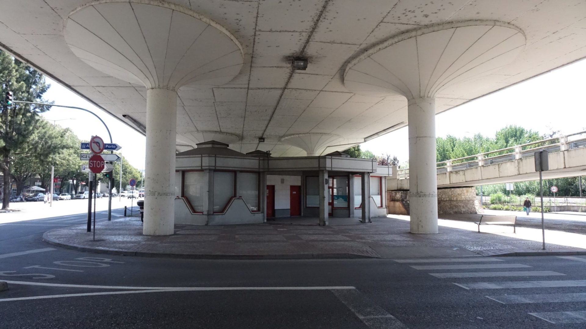 Câmara entrega exploração de quiosque sob o viaduto do IC2 ao Moto Clube de Coimbra