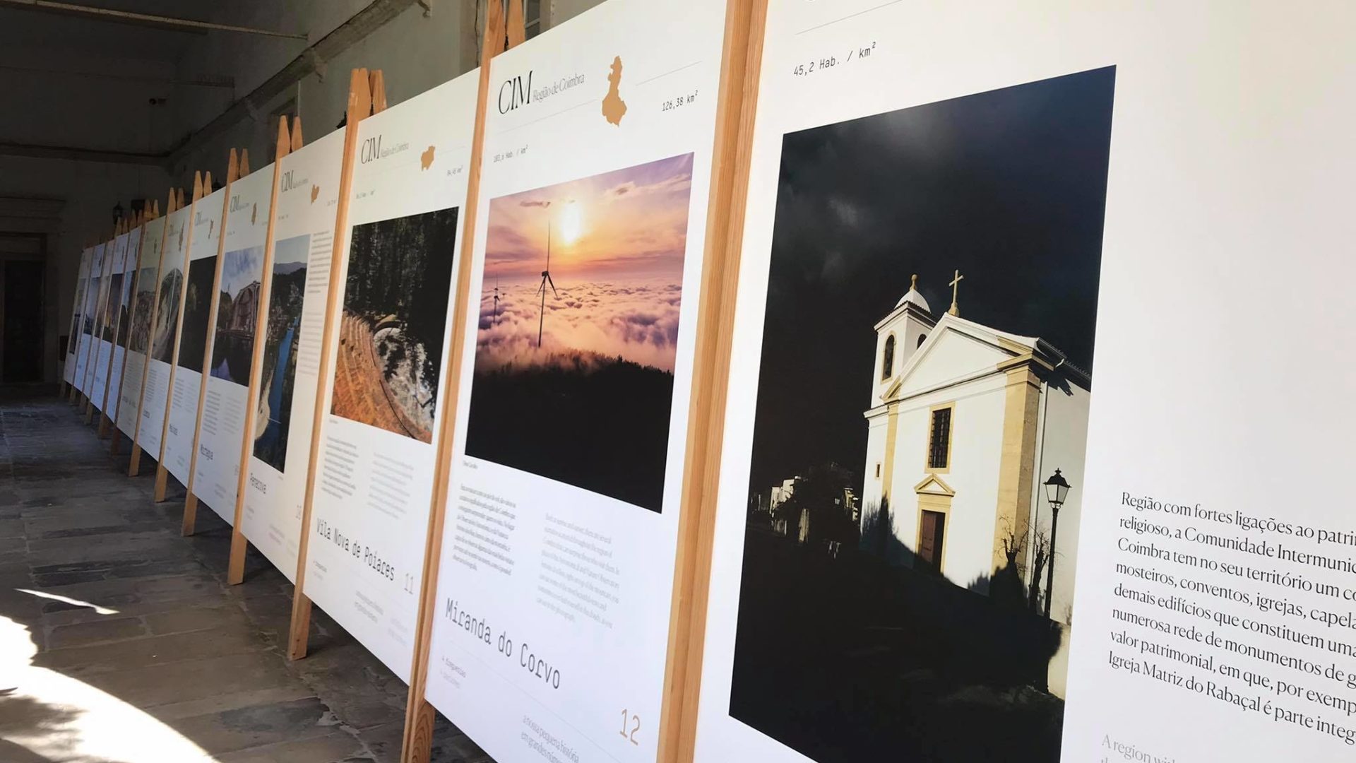 Exposição itinerante dos produtos turísticos da Região de Coimbra no Colégio da Graça até sábado