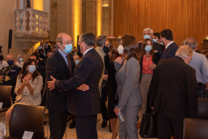 sem título-0078 (Custom)