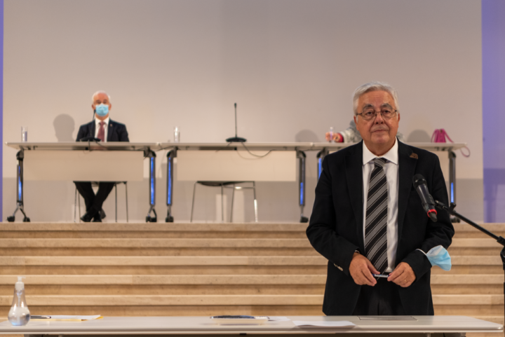 sem título-0118 (Custom)