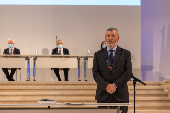 sem título-0200 (Custom)