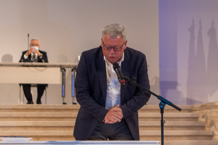 sem título-0286 (Custom)