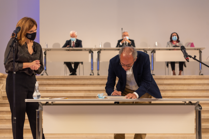 sem título-0300 (Custom)