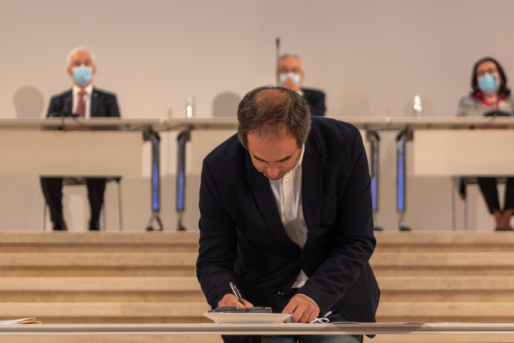 sem título-0342 (Custom)