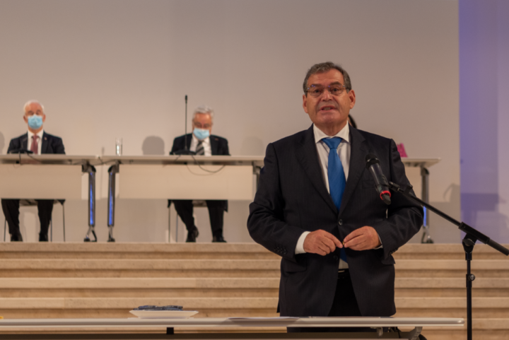 sem título-0372 (Custom)