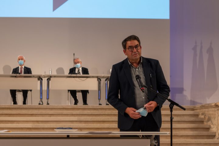 sem título-0386 (Custom)