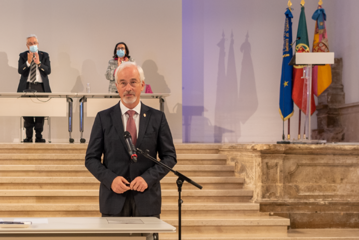 sem título-0515 (Custom)