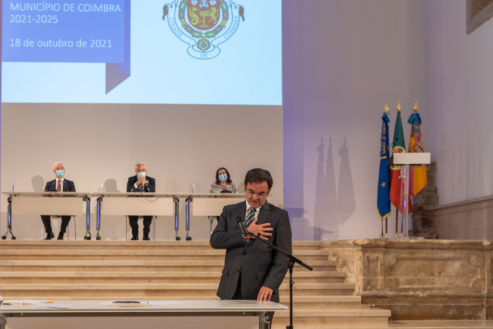 sem título-0585 (Custom)