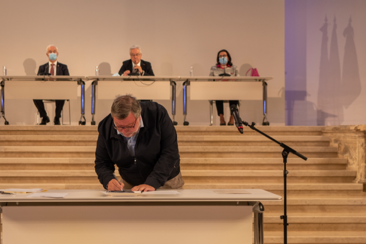 sem título-0620 (Custom)