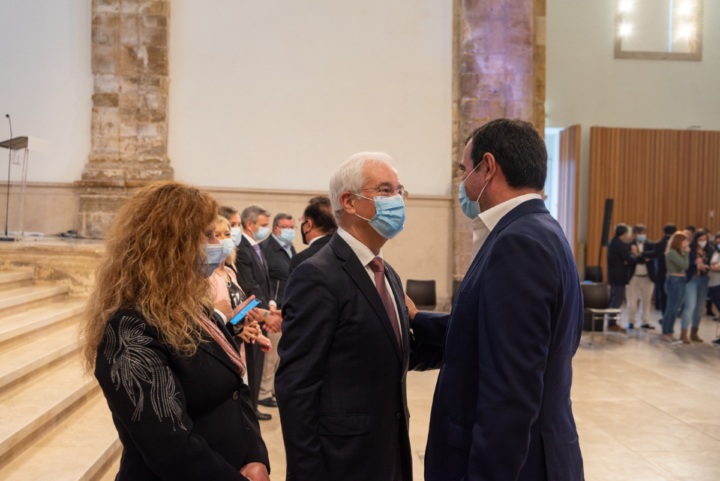 sem título-0886 (Custom)