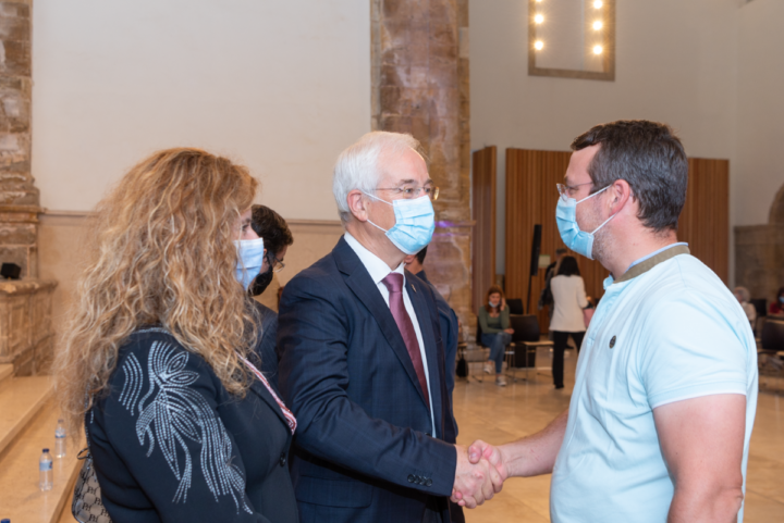 sem título-1045 (Custom)