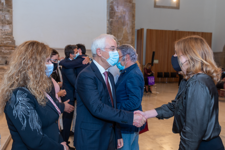 sem título-1084 (Custom)