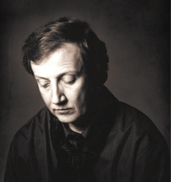 Wim Mertens celebra 40 anos de carreira com concerto no Convento São Francisco