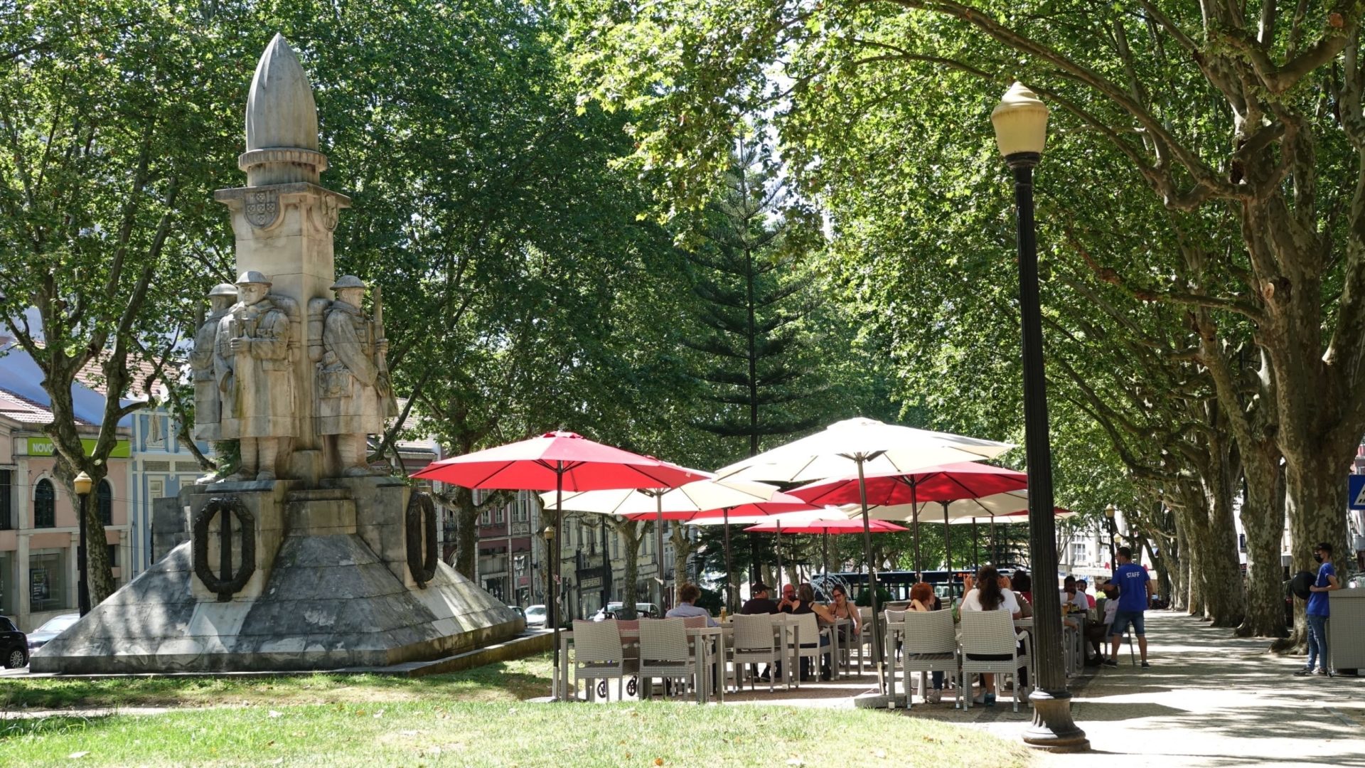 CM Coimbra prorroga isenção de taxas e alargamento de esplanadas até março