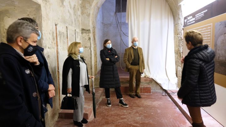 DSC00364 (Custom) (Custom)