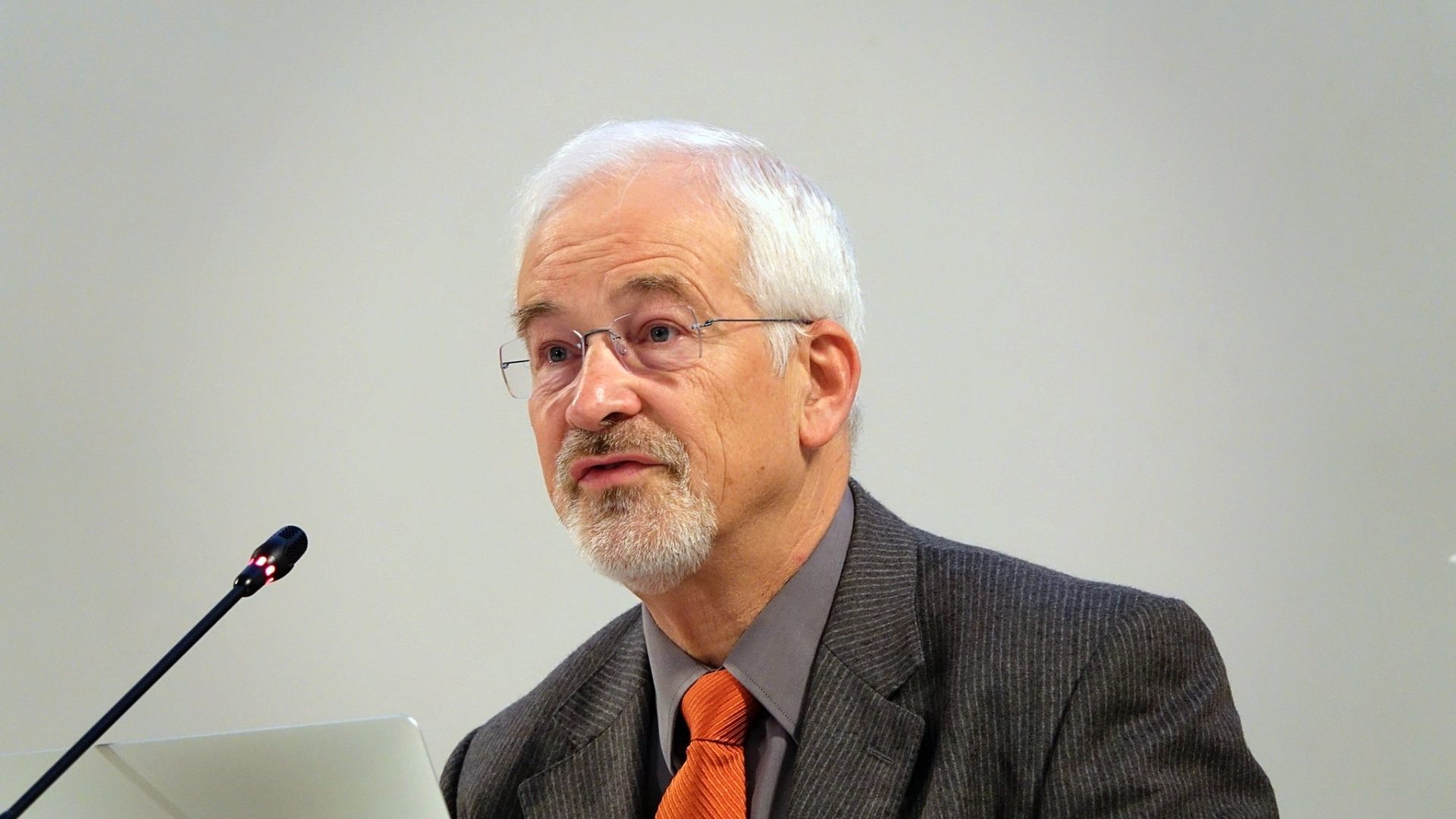 Presidente da CM de Coimbra alerta que regionalização “não é uma panaceia”