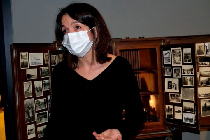 DSC02543 (Custom) (Custom)