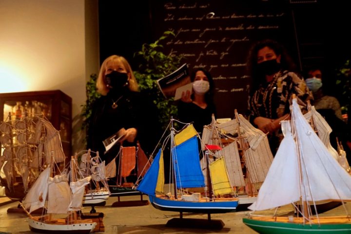 DSC02544 (Custom) (Custom)