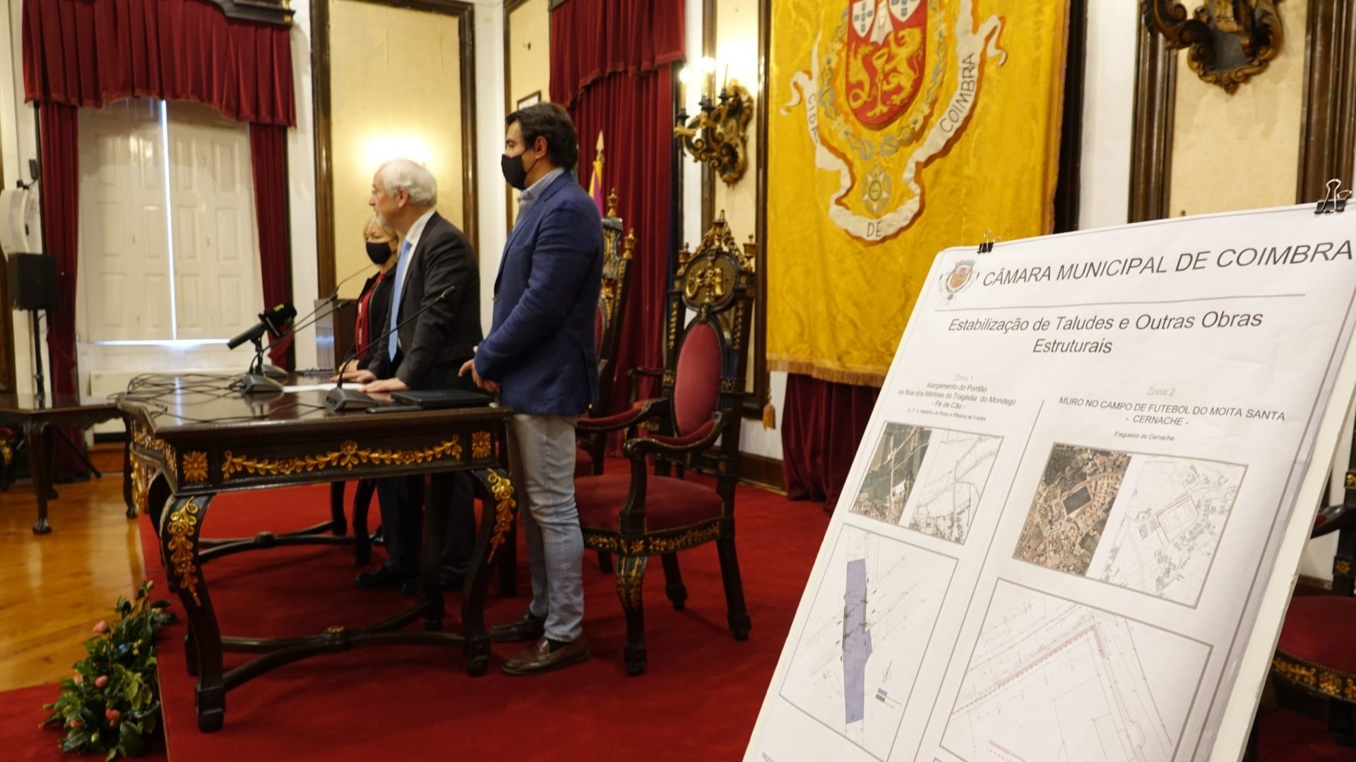 CM Coimbra dá início ao alargamento do pontão na rua dos Mártires da Tragédia do Mondego, em Pé de Cão