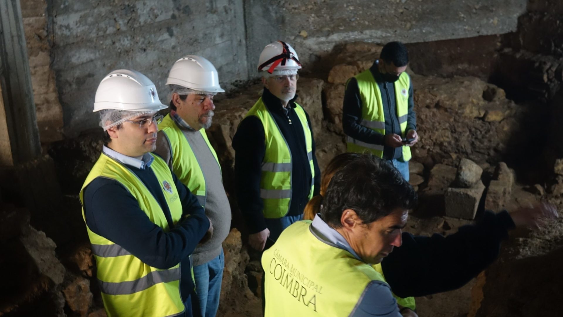 Igreja de São Bartolomeu guarda vestígios de antiga igreja medieval