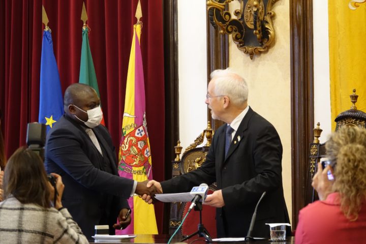 Presidente Padre António Manuel Andrek Hombo - Centro Social e Paroquial de Taveiro