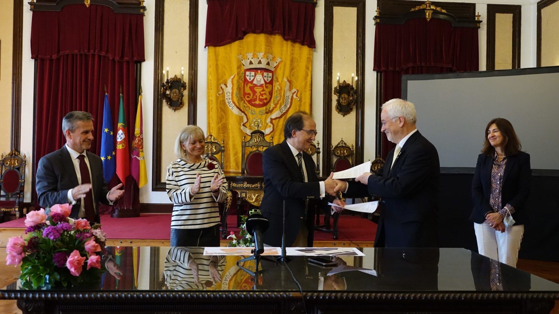 CM Coimbra e Metro Mondego formalizam protocolo para arranjo urbanístico da Via Central