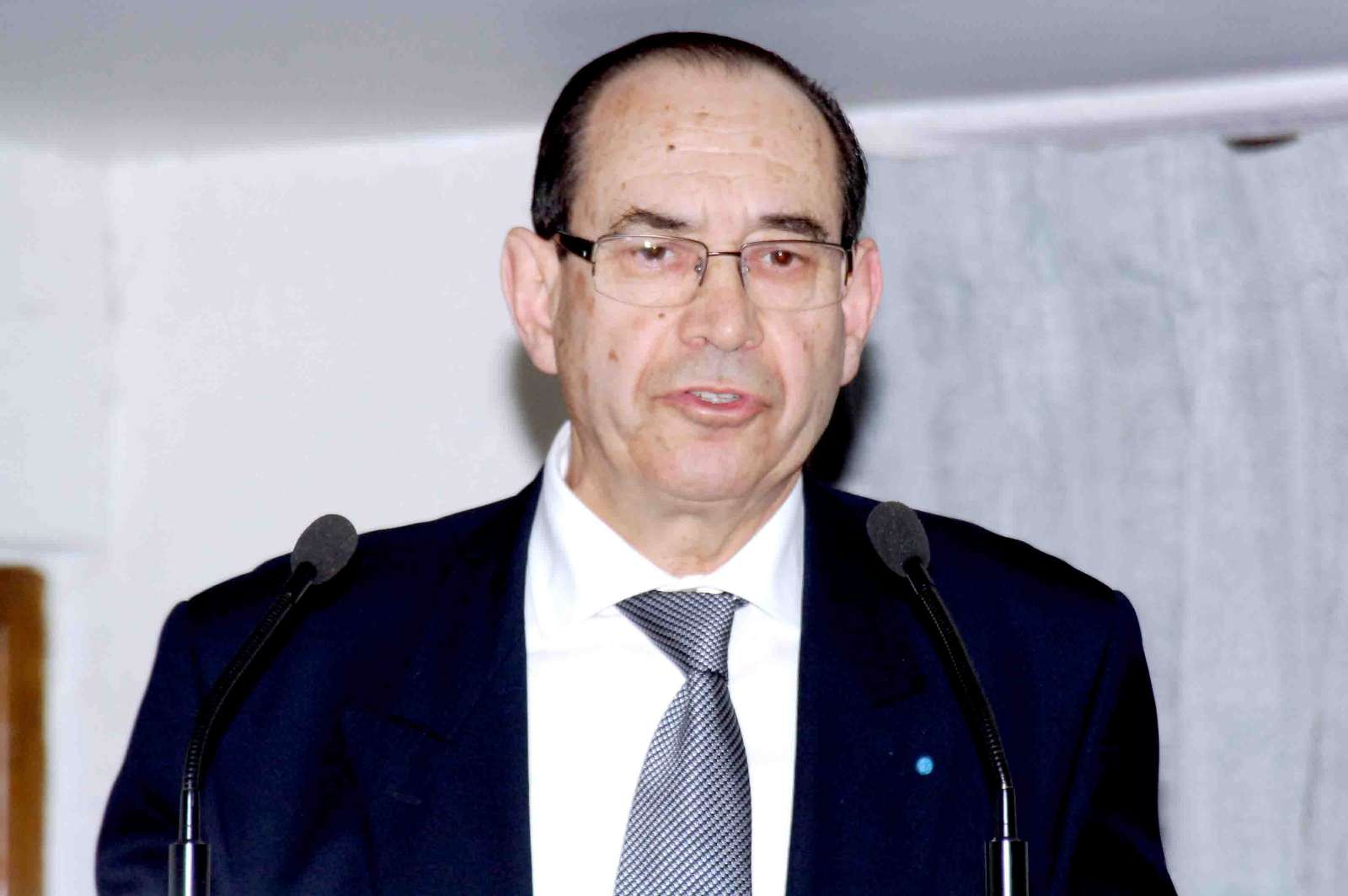 Câmara de Coimbra vai atribuir Medalha de Ouro da Cidade a José Cunha-Vaz