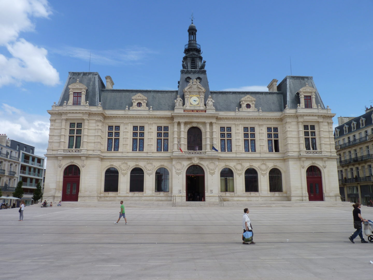 Projeto “Viver a Europa em viagem entre Coimbra e Poitiers 2022” com candidaturas abertas até 28 de junho