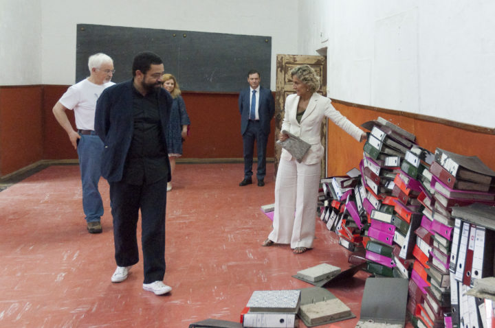 visita ministra anozero 22-6