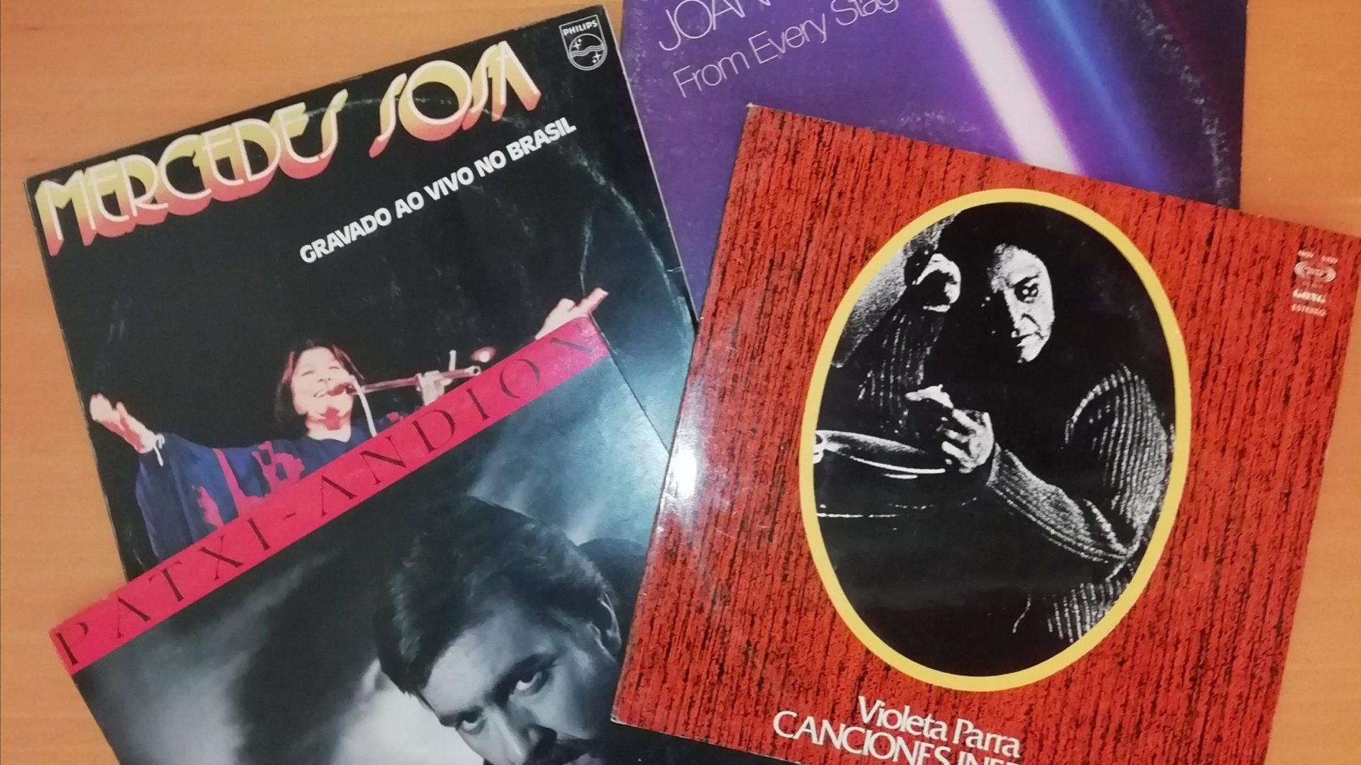 Município de Coimbra recebe doação de coleção discográfica em vinil
