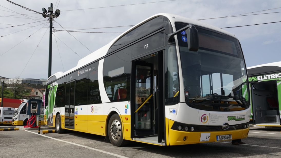 CM de Coimbra investe mais de 9 milhões de euros na compra de 22 autocarros elétricos para os SMTUC