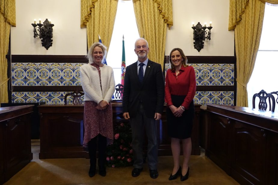 Embaixadora da Dinamarca em Portugal recebida na CM de Coimbra