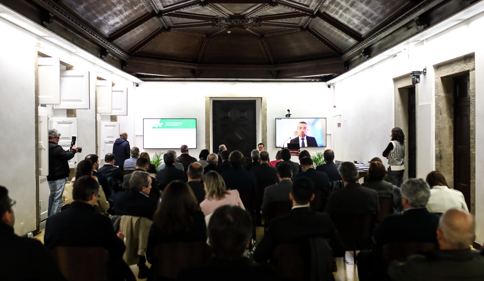 Coimbra é a terceira autarquia do país com melhores serviços online