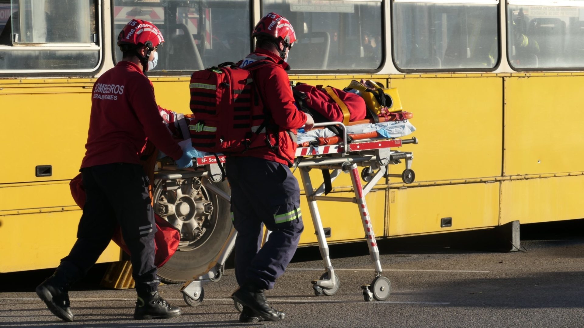 Bombeiros testam resposta operacional de desencarceramento em acidente urbano com Exercício “Saver 2023”