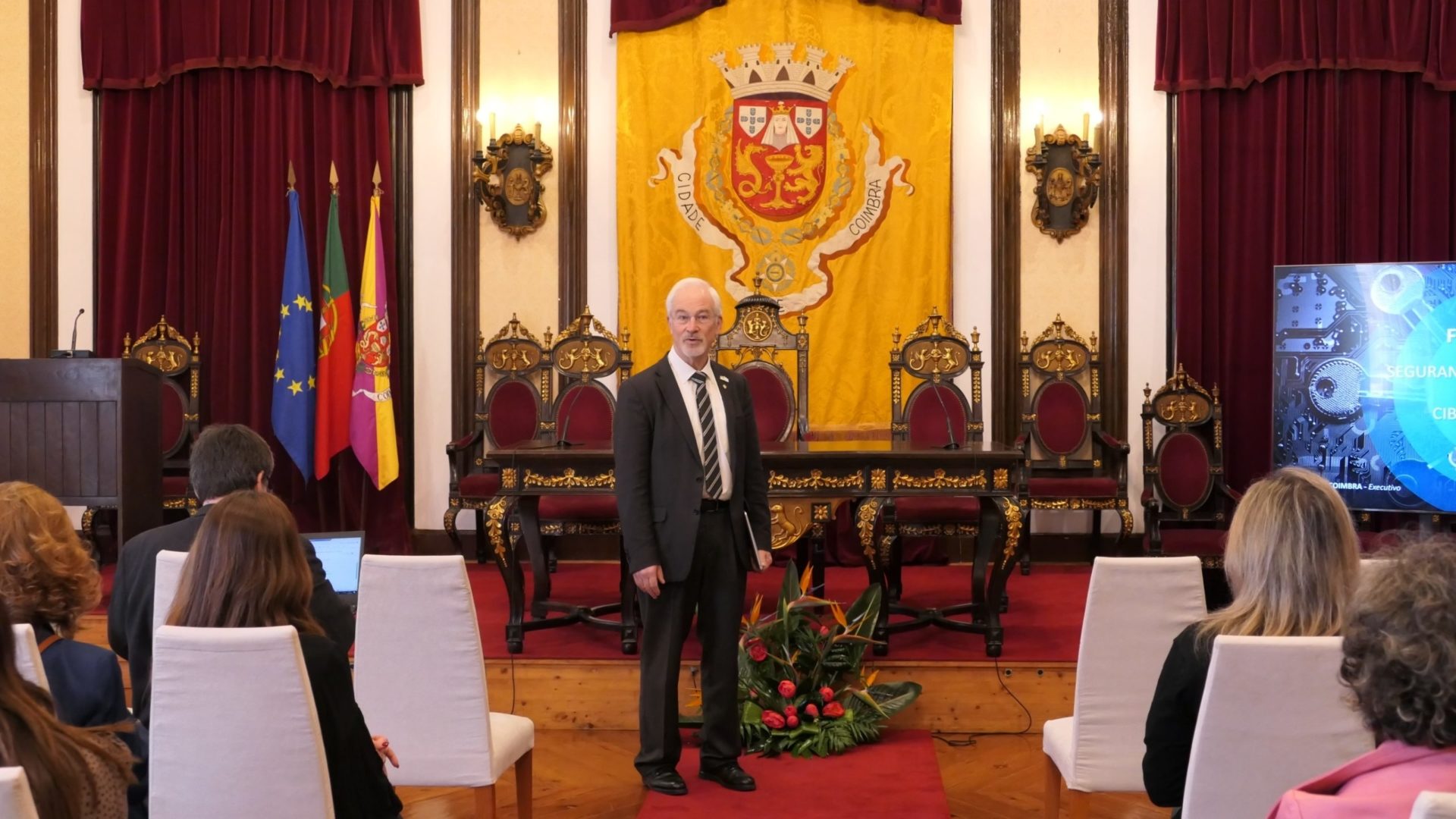 Funcionários da Câmara Municipal têm formação em cibersegurança