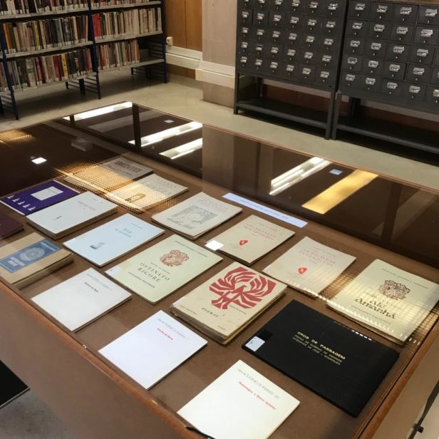 Exposição bibliográfica de Eugénio de Andrade patente na Biblioteca Municipal de Coimbra
