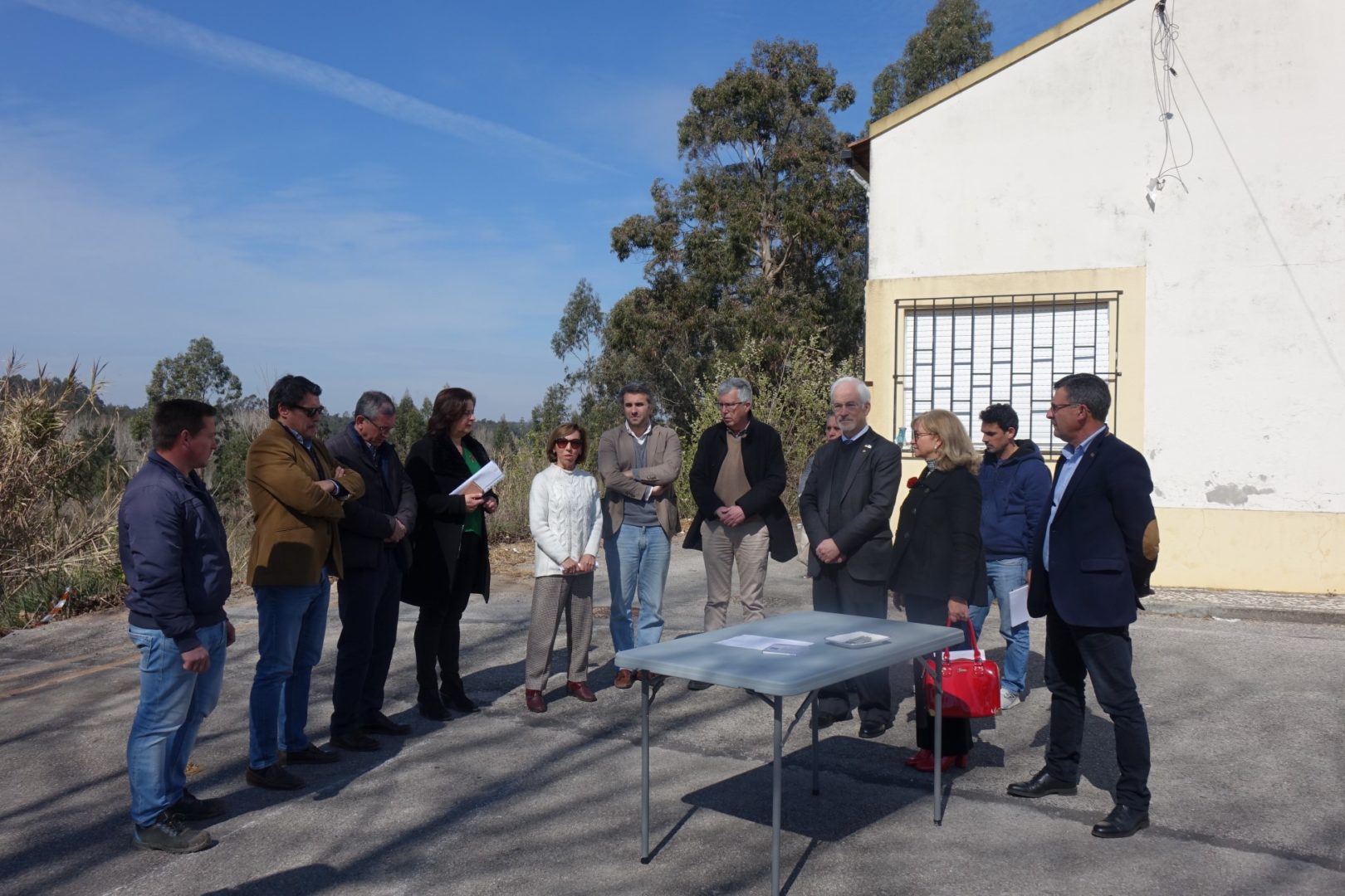 Consignada estabilização do talude do gimnodesportivo de Vil de Matos