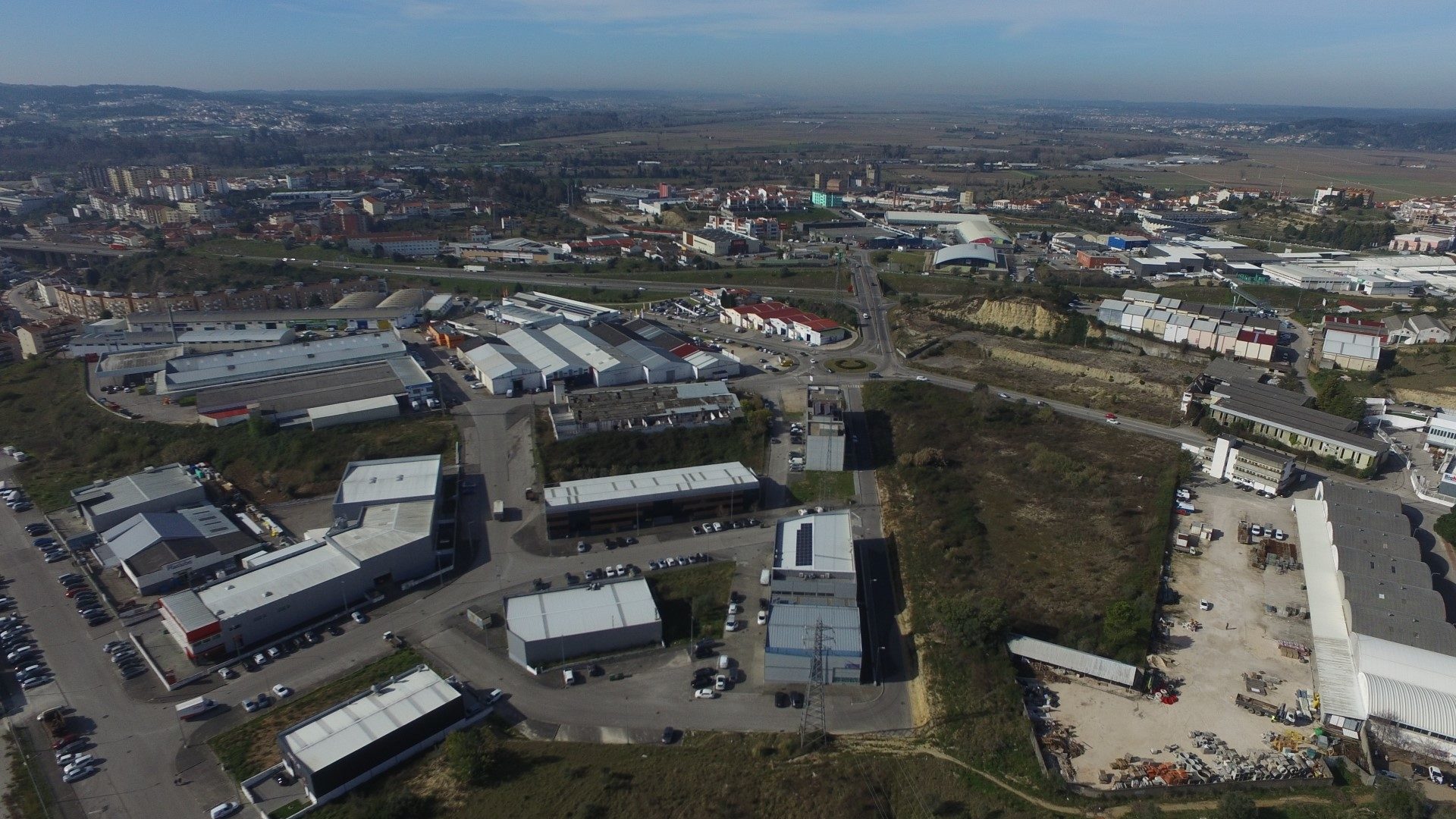 Câmara fixa preços de terrenos nos parques de Eiras e de Taveiro para atrair investimento
