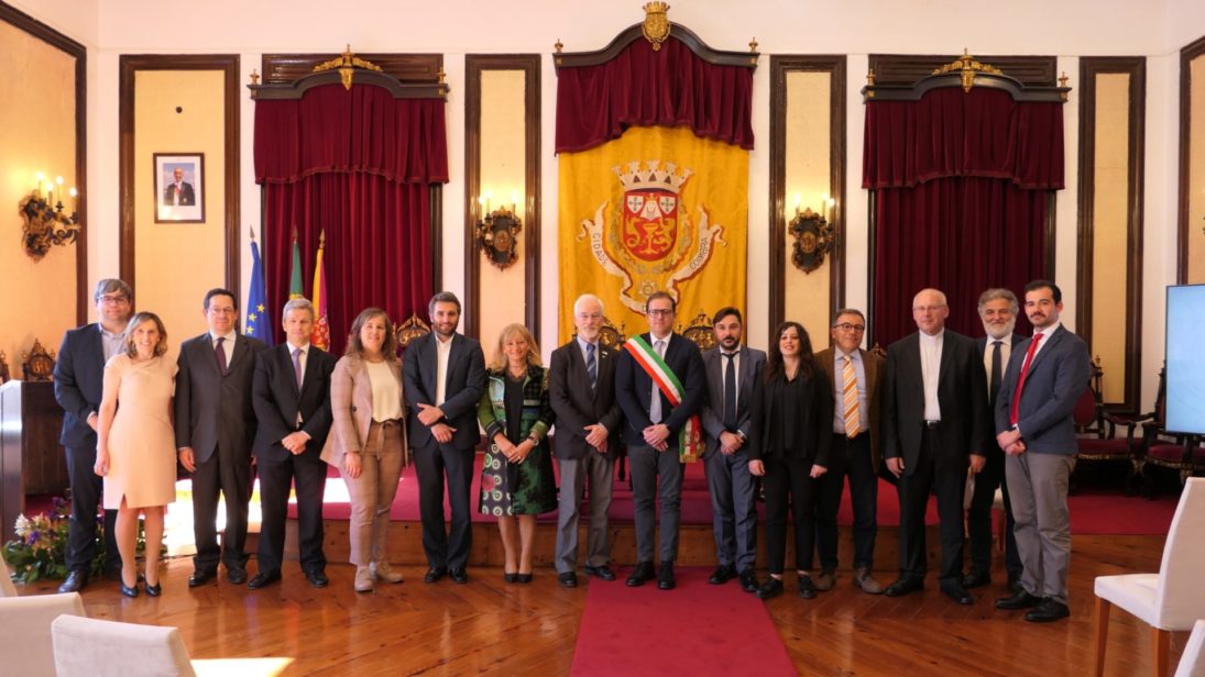 Coimbra e cidade italiana de Narni assinaram acordo de geminação