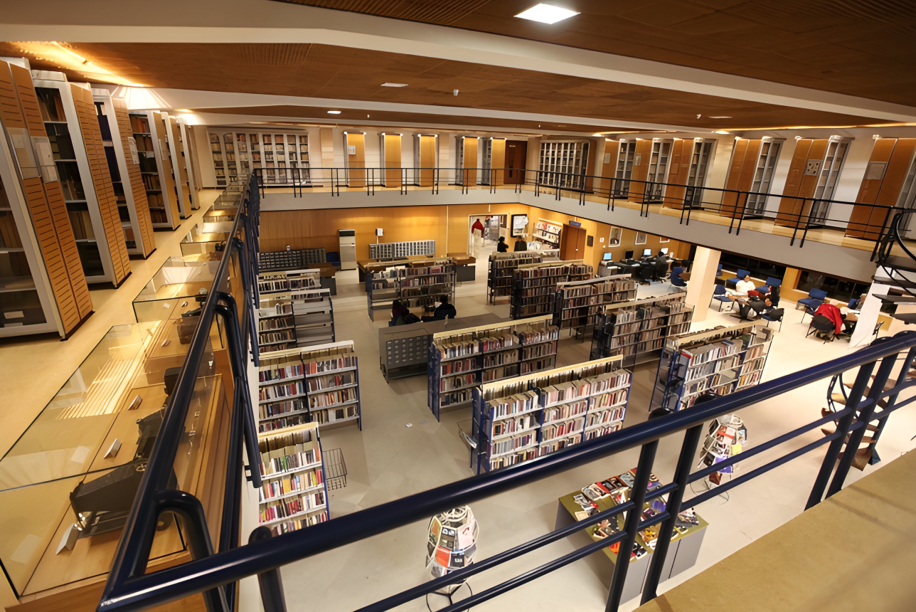 CM de Coimbra recebe doação de documentos sobre o mestre Lourenço Chaves d’Almeida