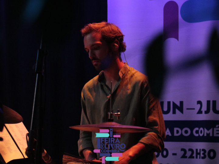 08563735-D93C-4989-842F-DBB26D0D8888 (Custom)